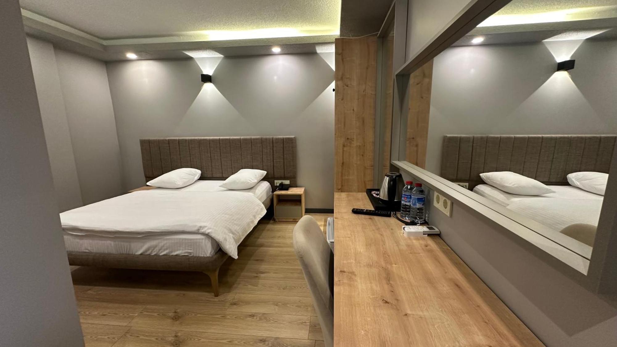 เอวิม โฮเทล Hotel คอร์ลู ภายนอก รูปภาพ