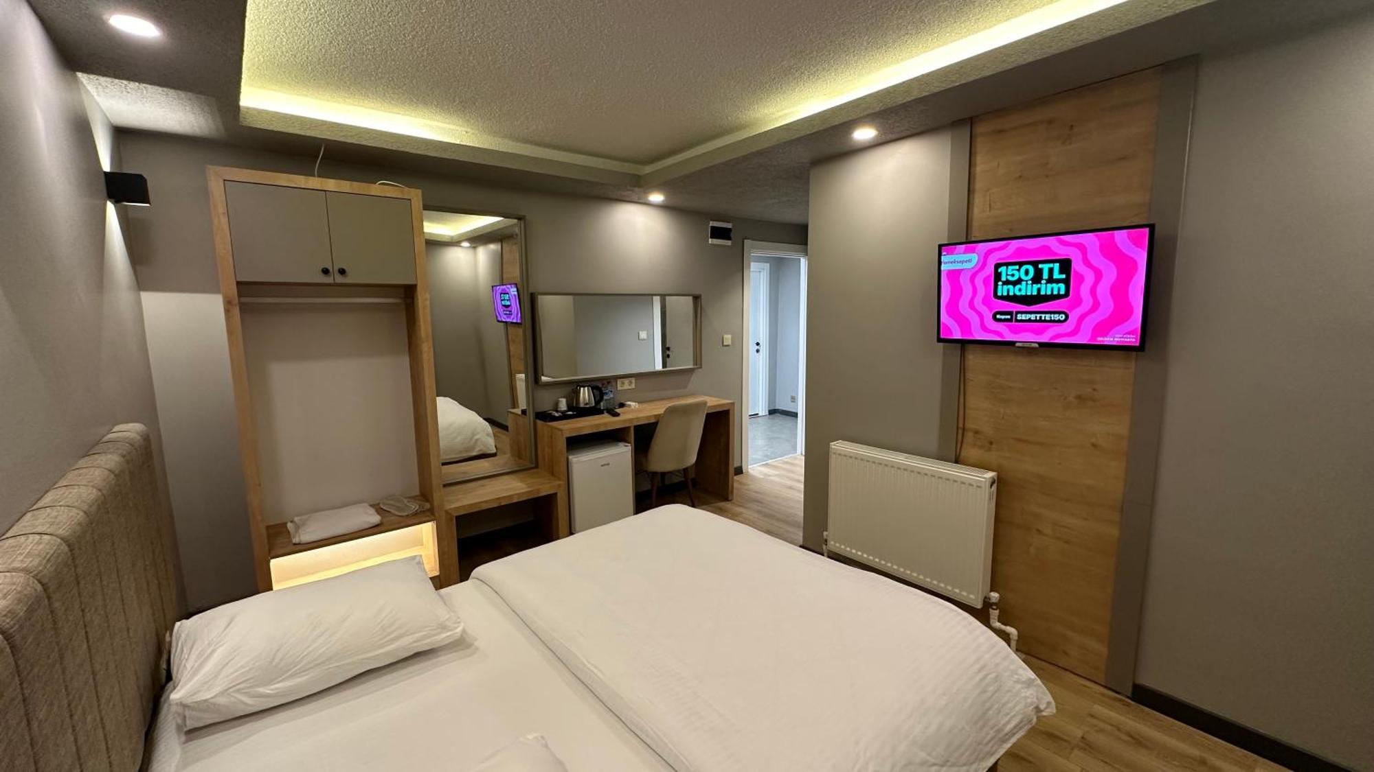 เอวิม โฮเทล Hotel คอร์ลู ภายนอก รูปภาพ