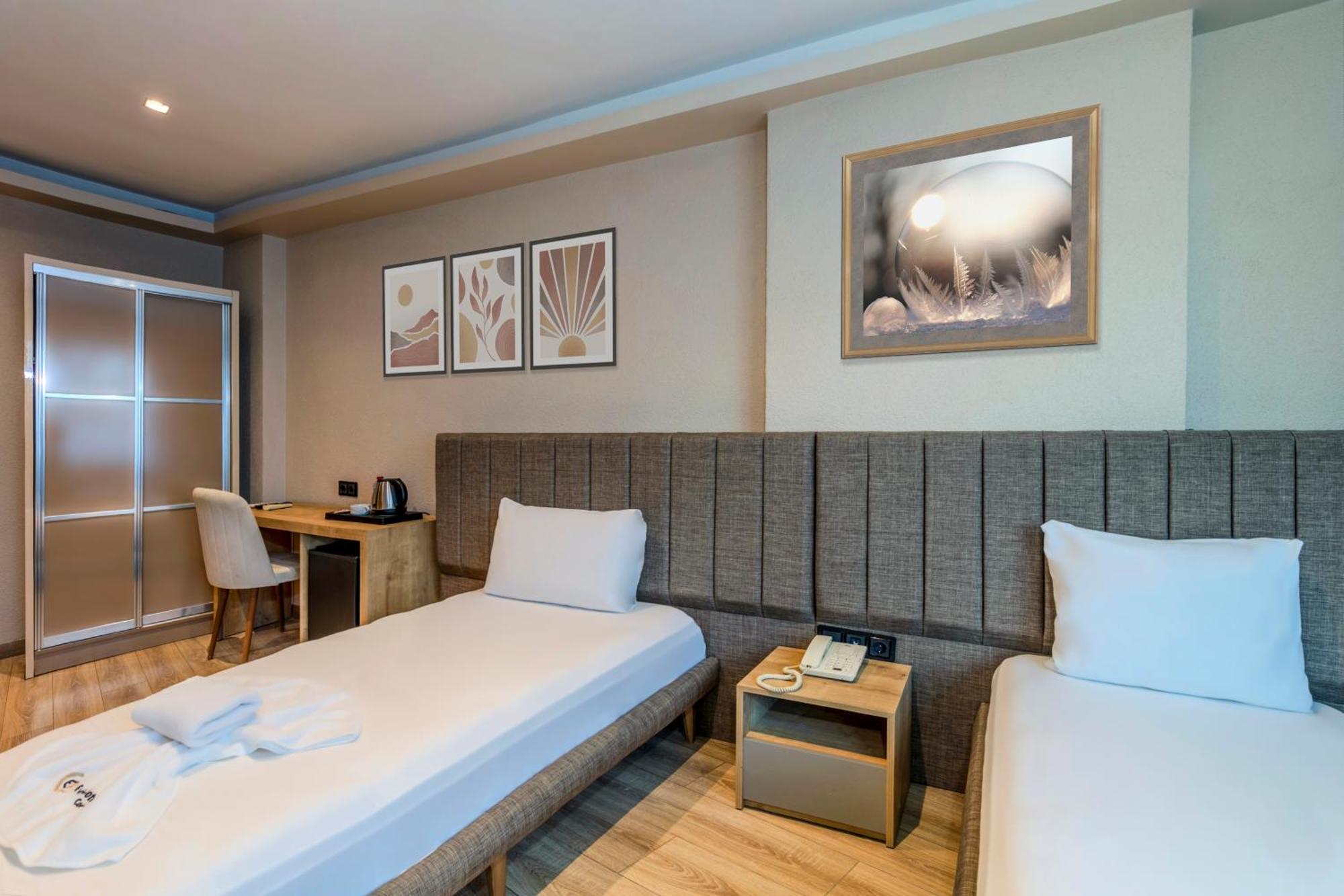 เอวิม โฮเทล Hotel คอร์ลู ภายนอก รูปภาพ